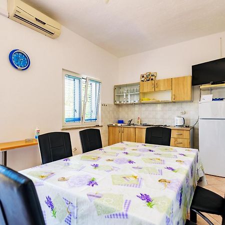 Apartmant Prosika Pag Town Exteriör bild