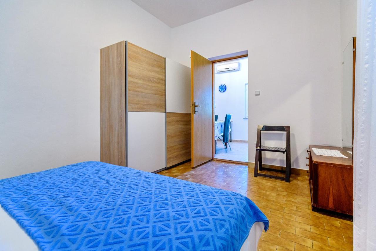 Apartmant Prosika Pag Town Exteriör bild