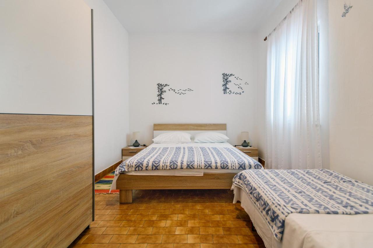 Apartmant Prosika Pag Town Exteriör bild