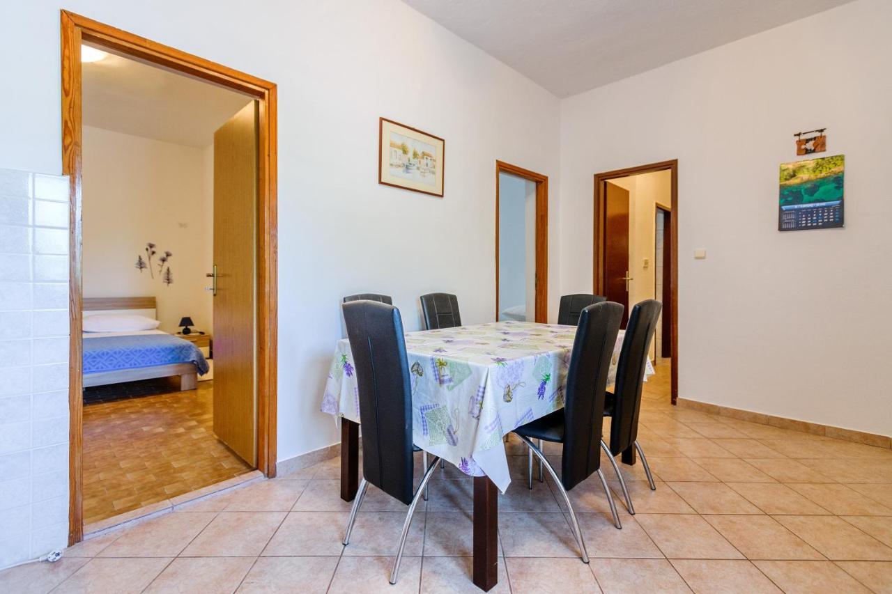 Apartmant Prosika Pag Town Exteriör bild